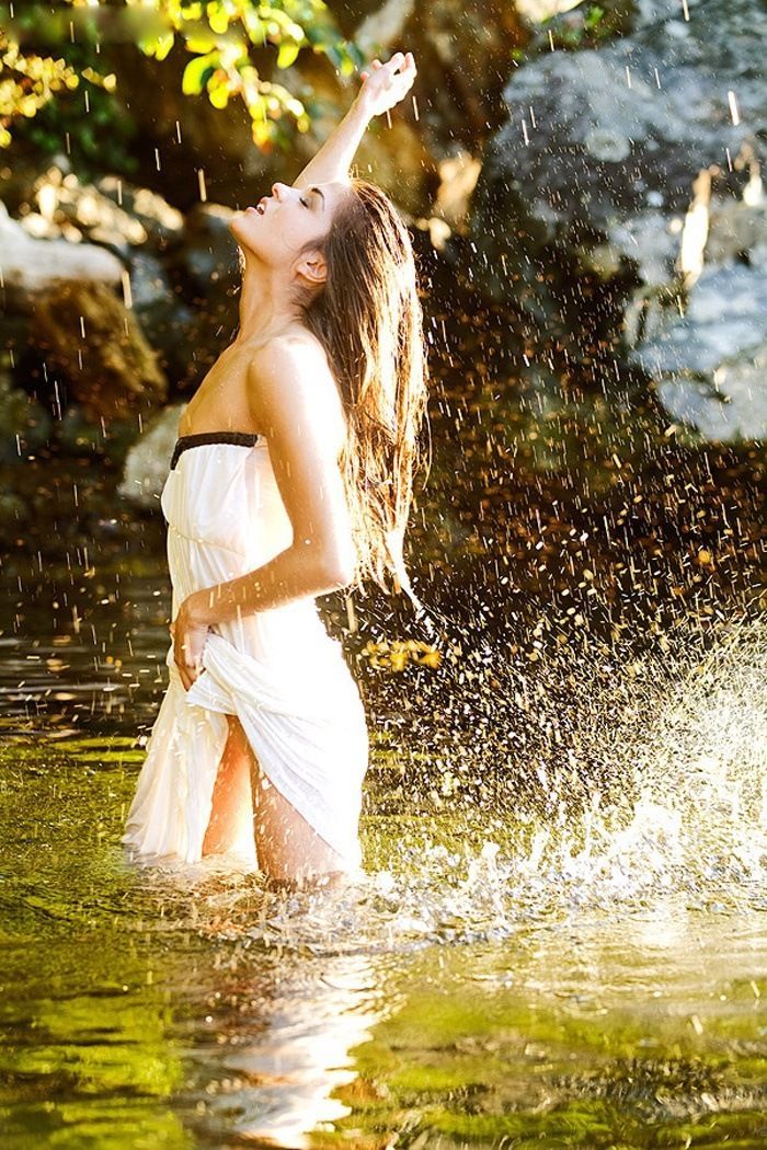 Marie Avgeropoulos in Helsinki