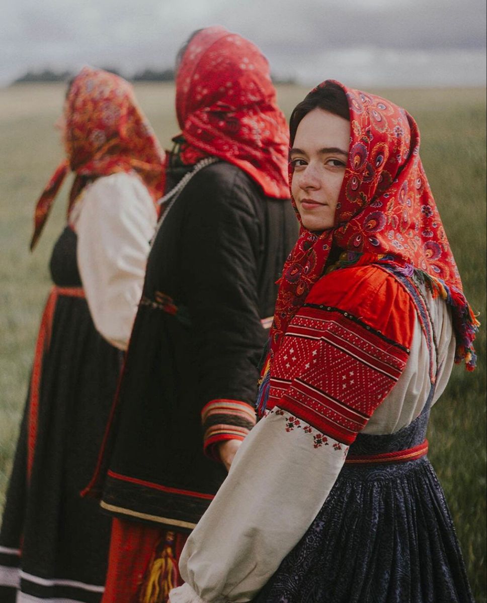 Women in Slavic costumes in Helsinki