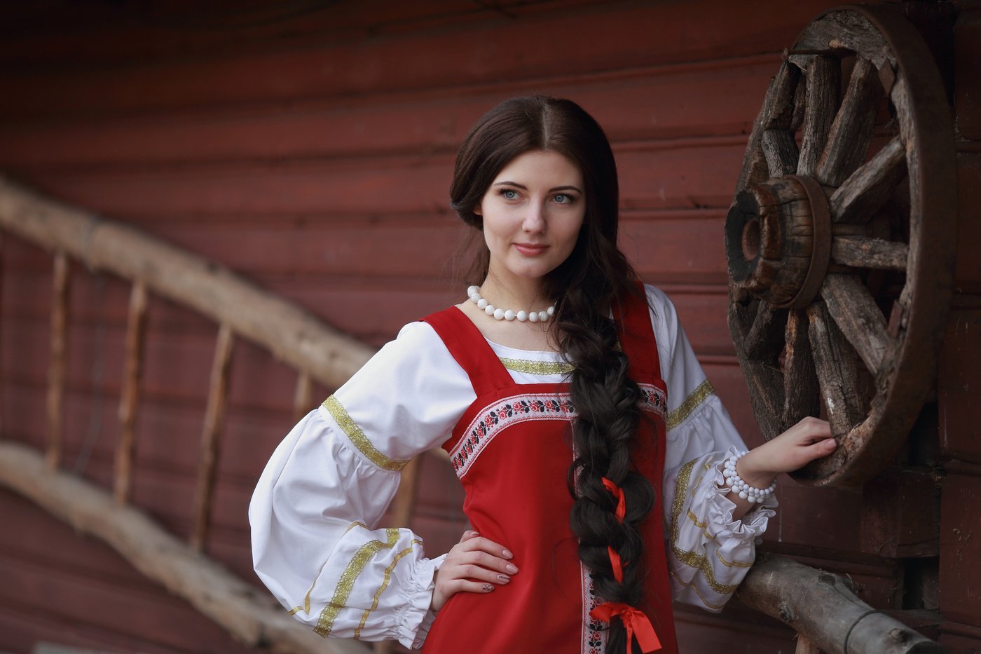 Girls in Slavic costumes in Helsinki